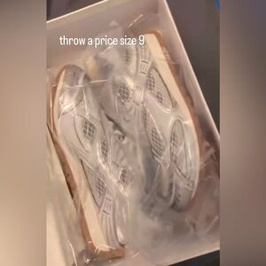 Bottega Veneta White Sneakers Classic Design